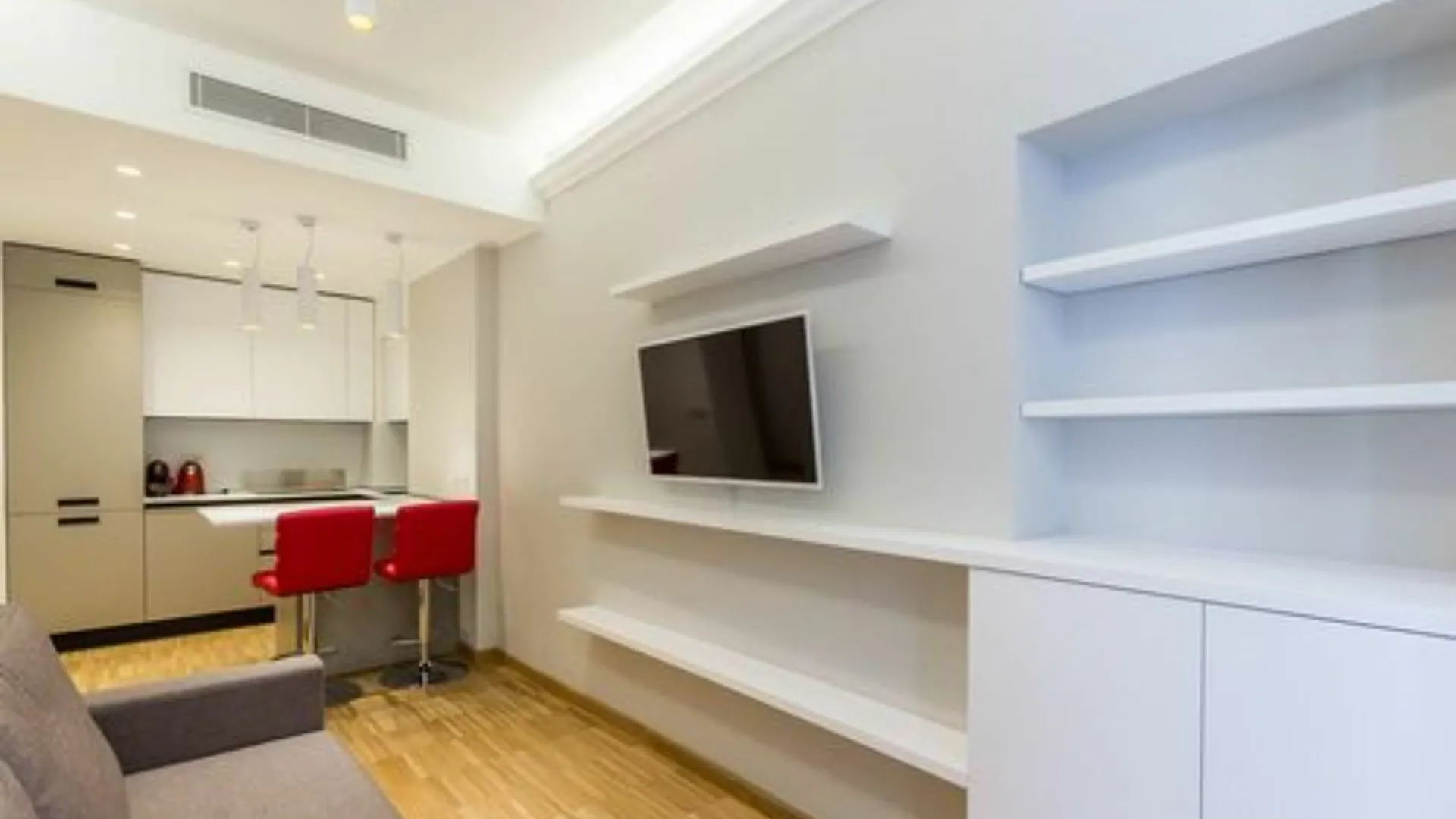 Fifty Eight Suites Milan Apartment