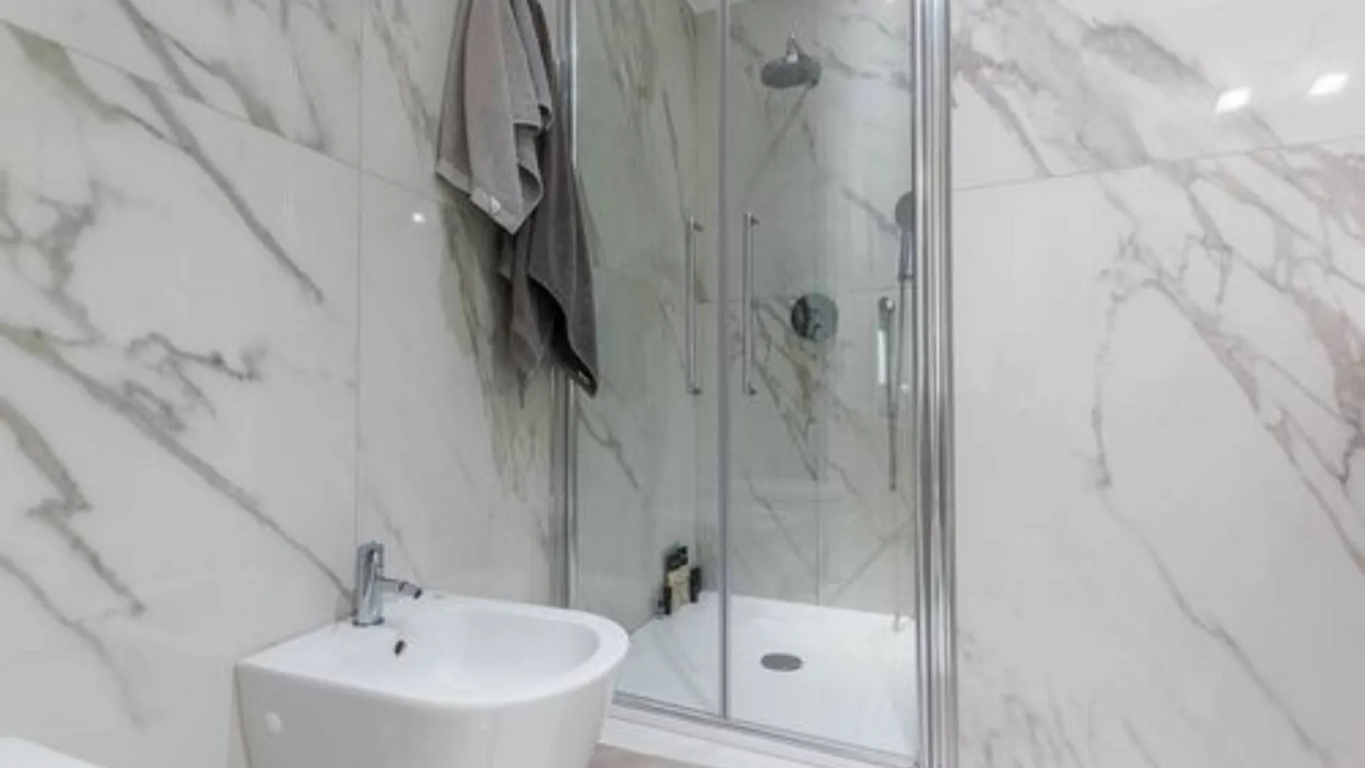 Fifty Eight Suites Milan Apartment