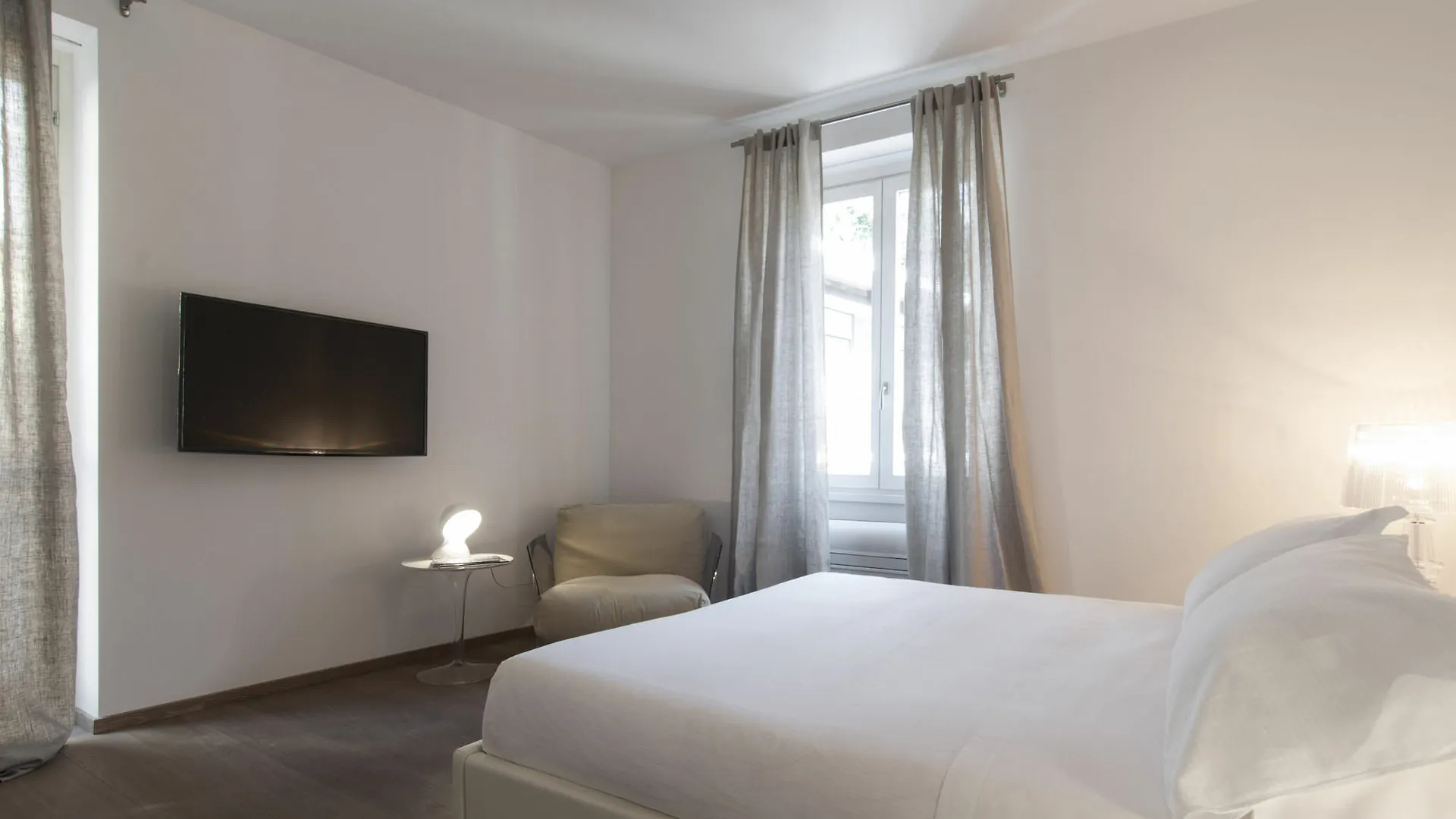 Fifty Eight Suites Milan Apartment